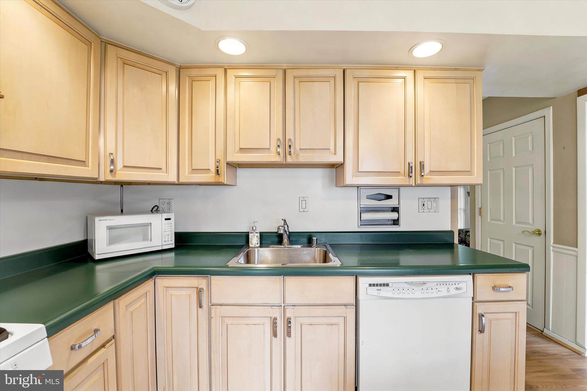 HAVERTOWN - Residential