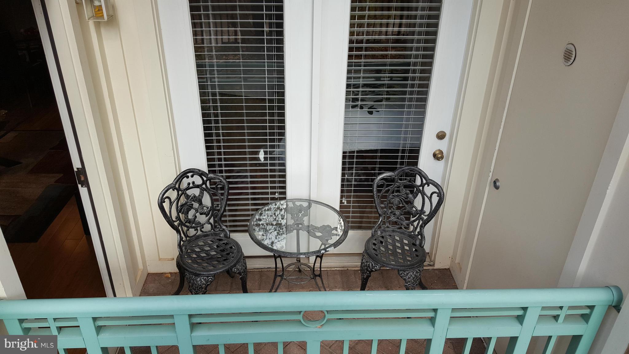 SAVOY AT RESTON TOWN CENTER - Residential