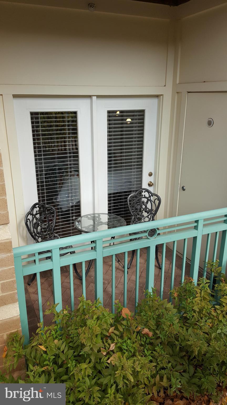 SAVOY AT RESTON TOWN CENTER - Residential