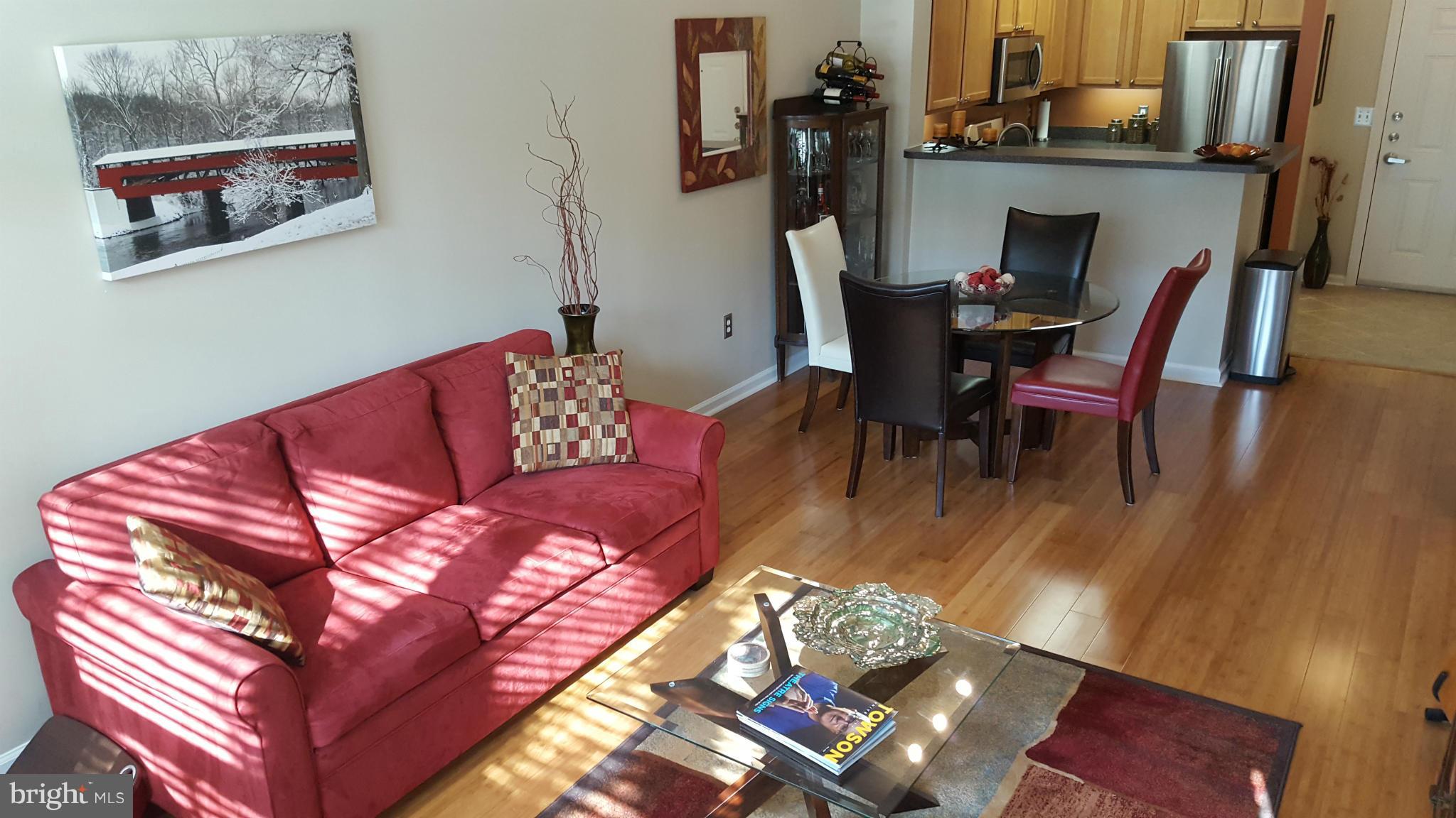 SAVOY AT RESTON TOWN CENTER - Residential