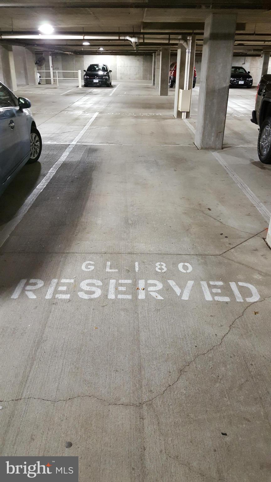 SAVOY AT RESTON TOWN CENTER - Residential