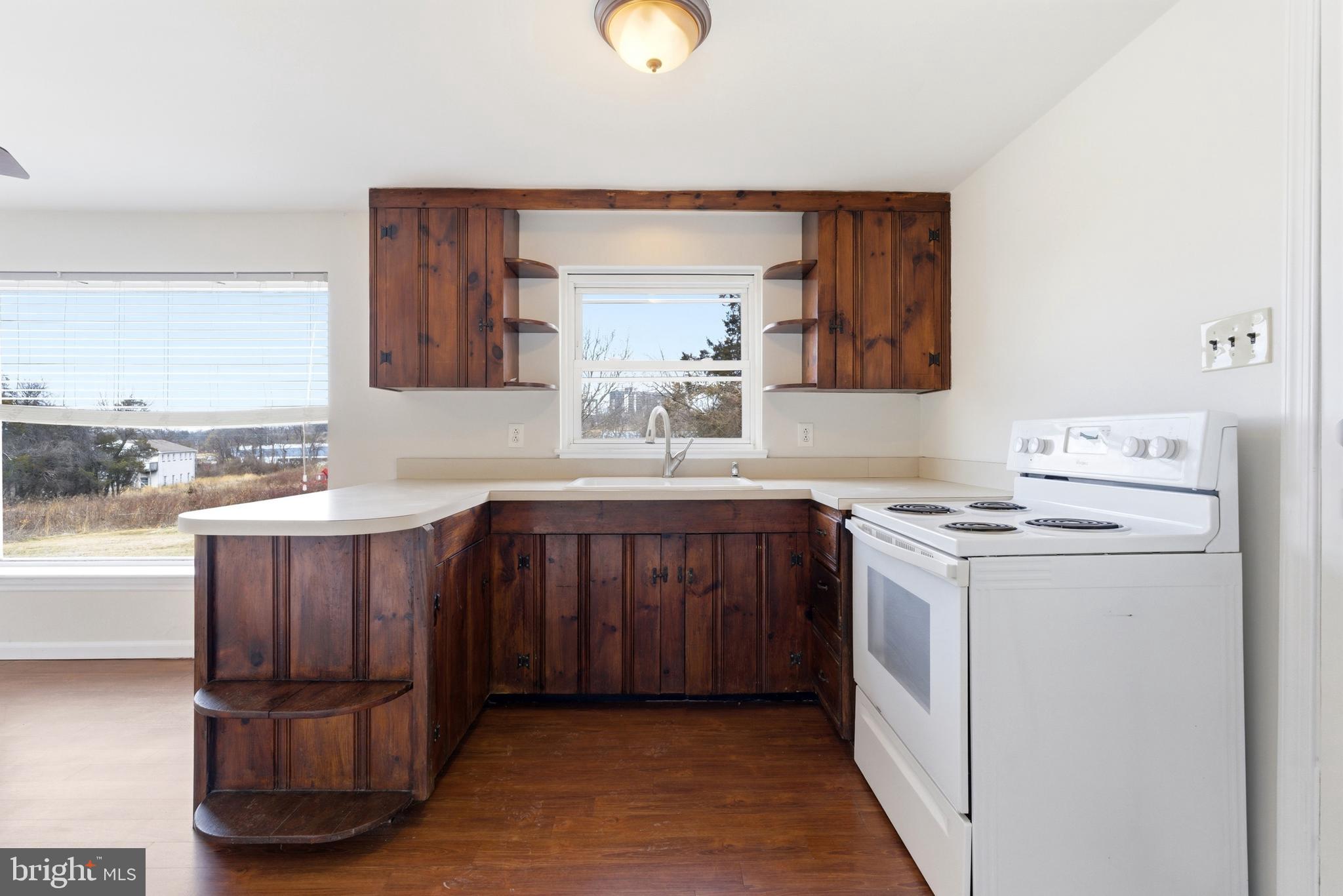 KING OF PRUSSIA - Residential