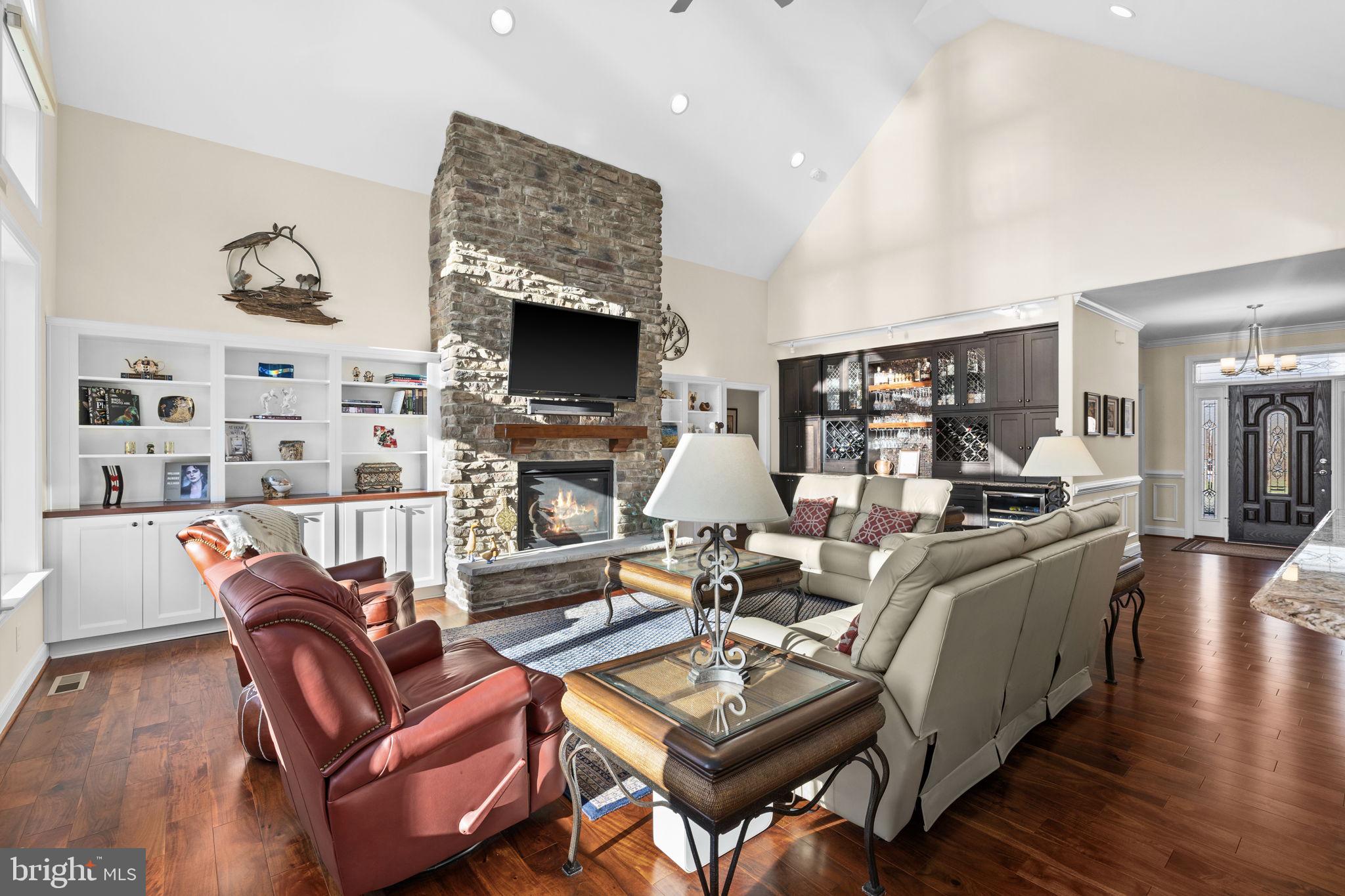 NOAH'S LANDING - Residential