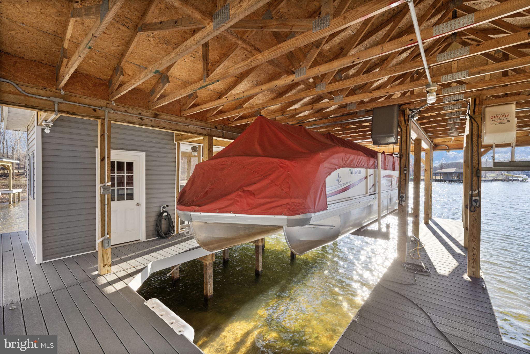 NOAH'S LANDING - Residential