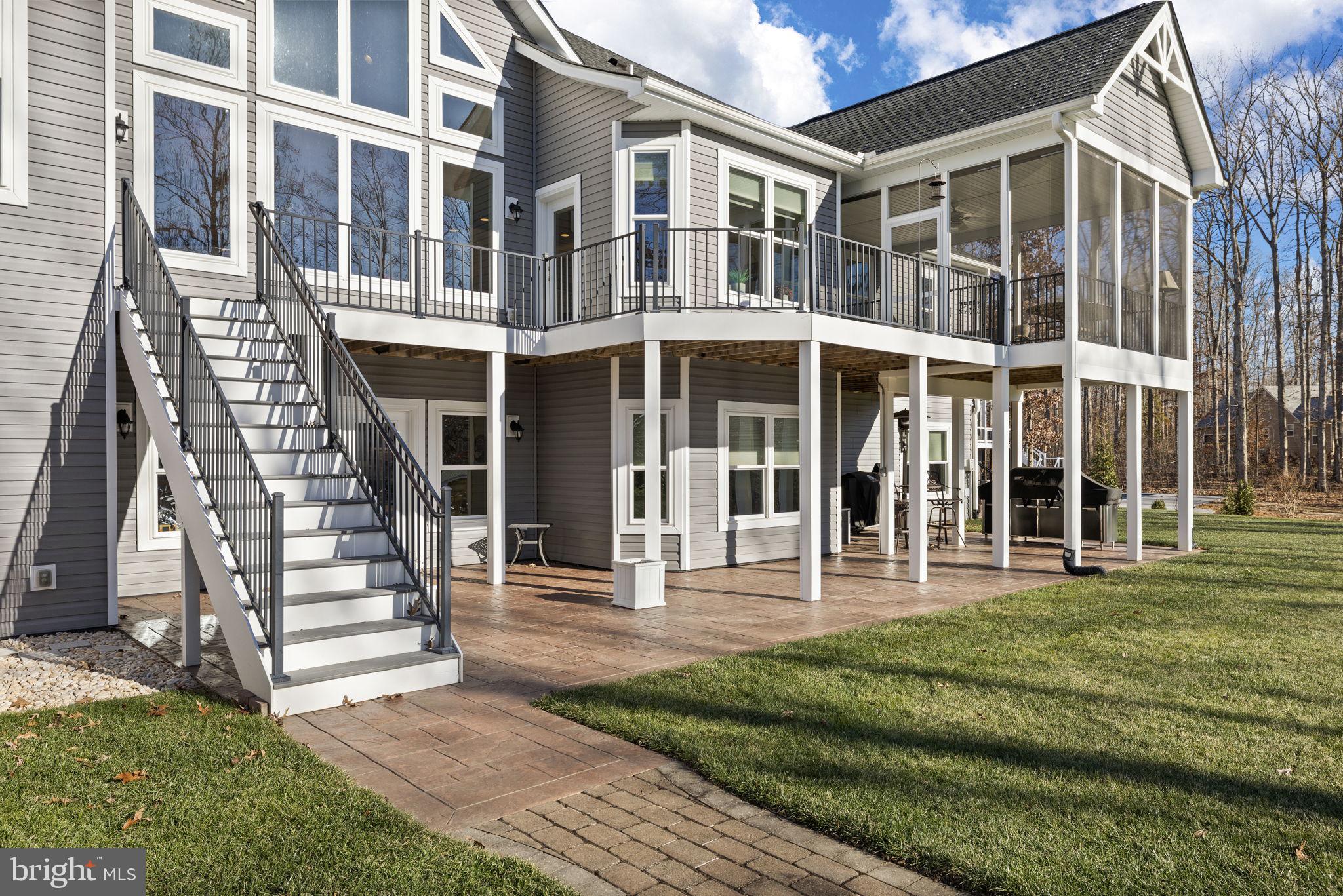 NOAH'S LANDING - Residential