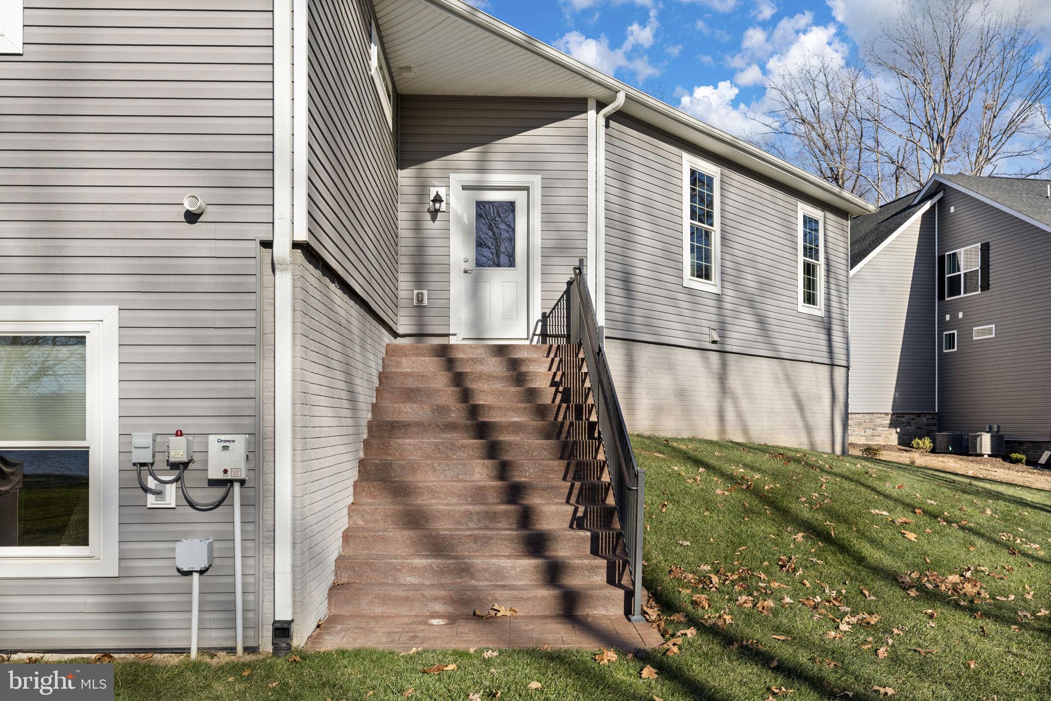 NOAH'S LANDING - Residential