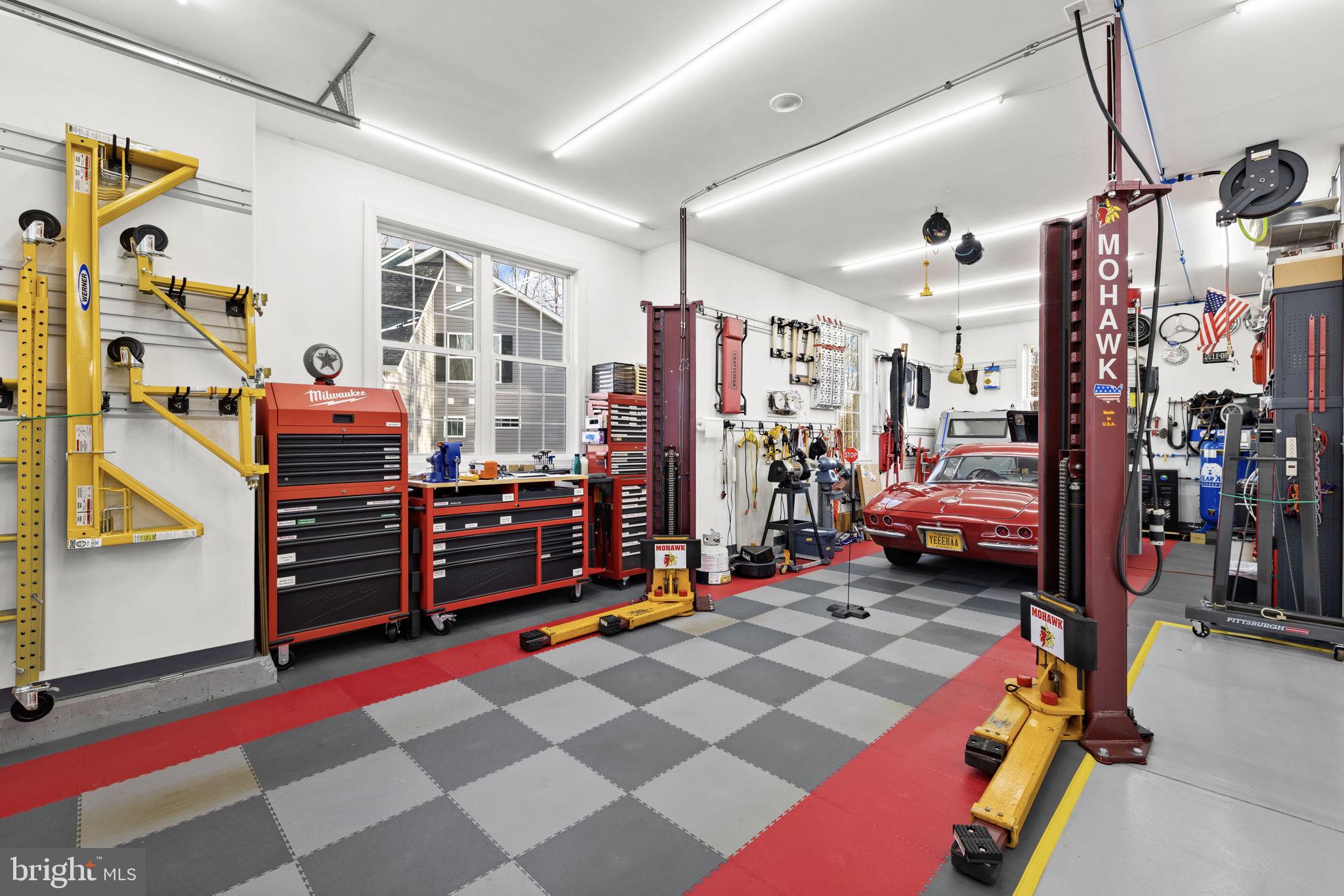 NOAH'S LANDING - Residential