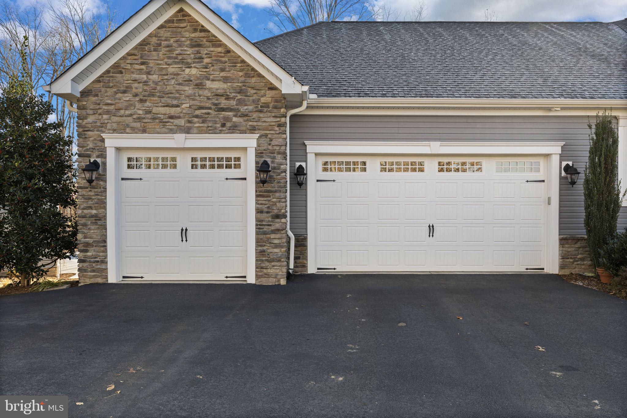 NOAH'S LANDING - Residential