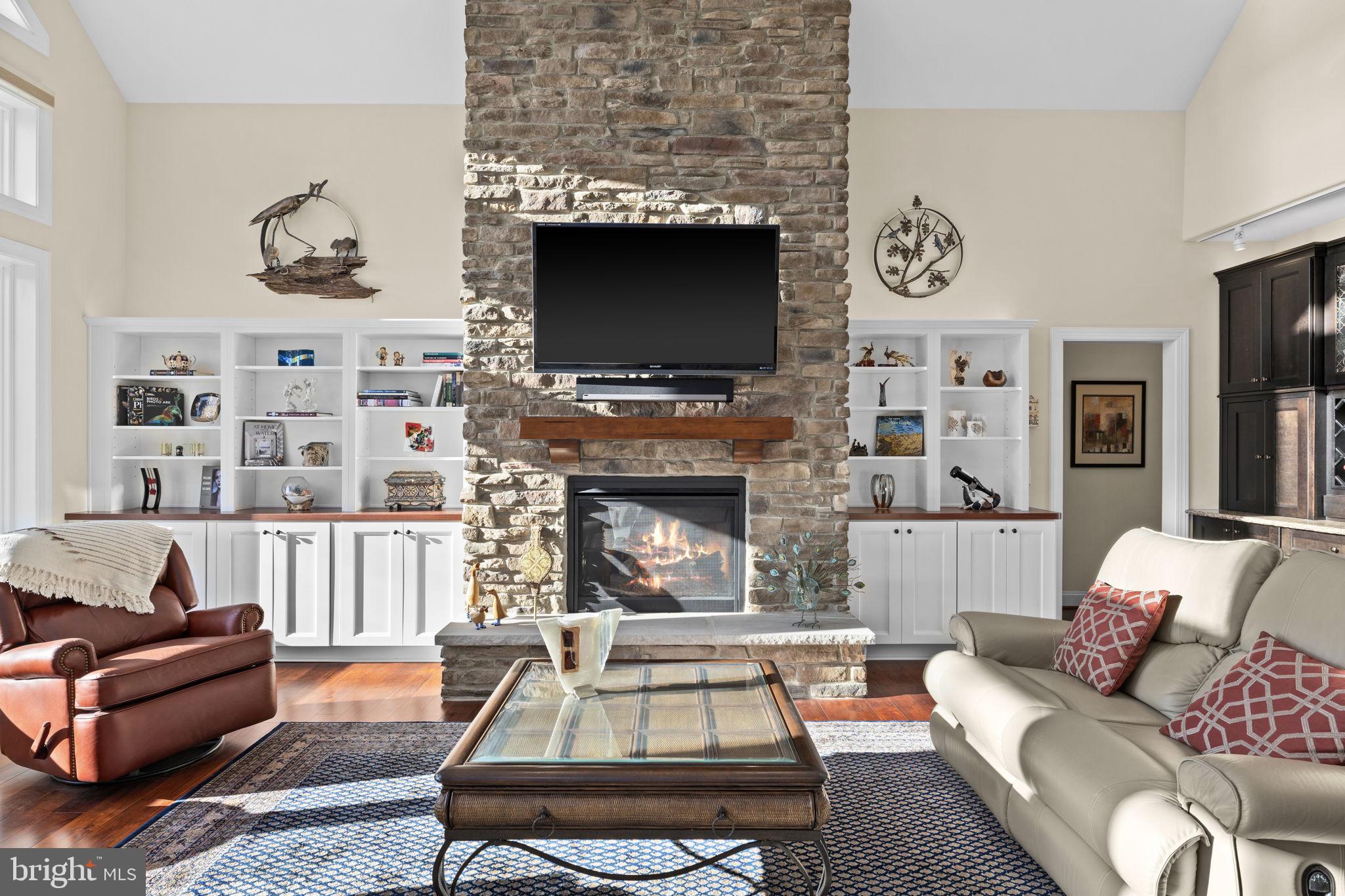 NOAH'S LANDING - Residential