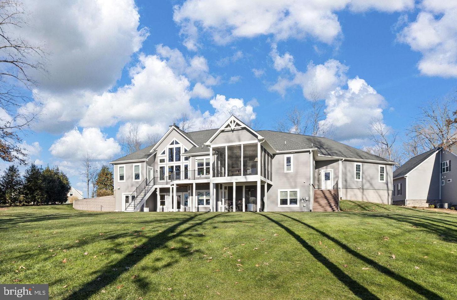 NOAH'S LANDING - Residential