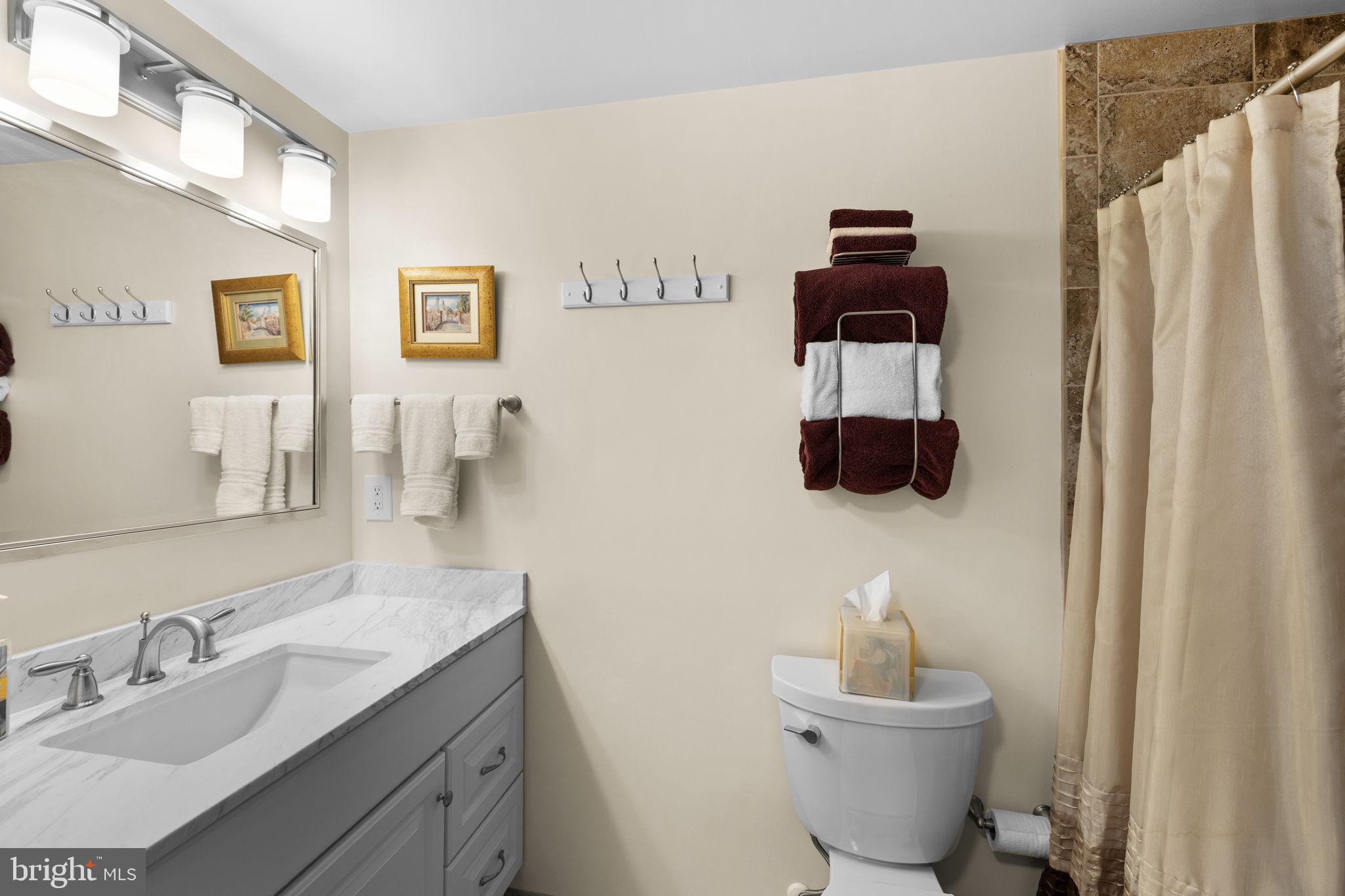 NOAH'S LANDING - Residential