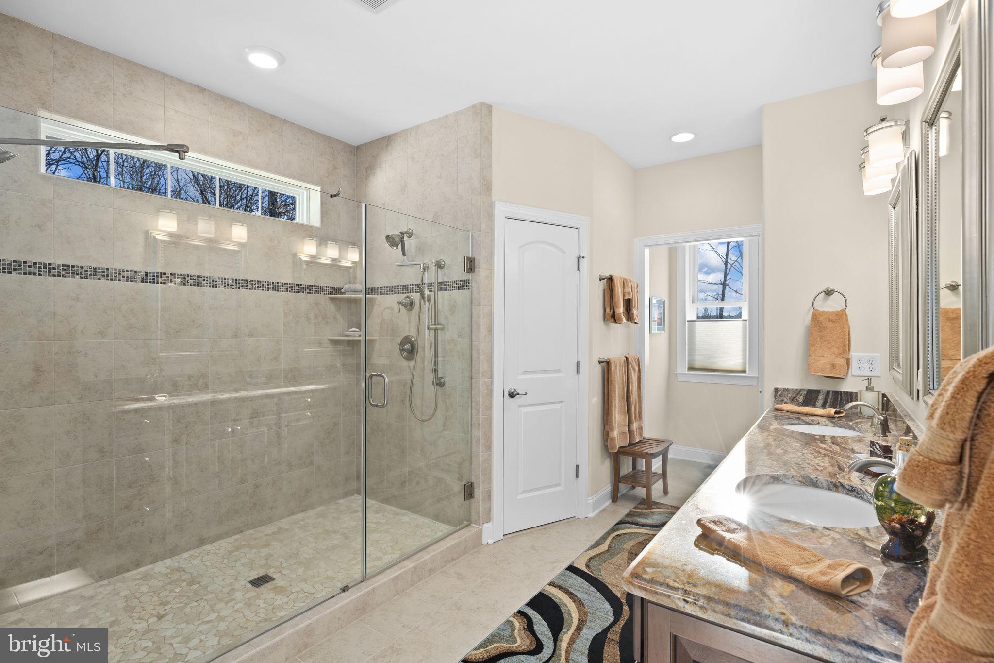 NOAH'S LANDING - Residential