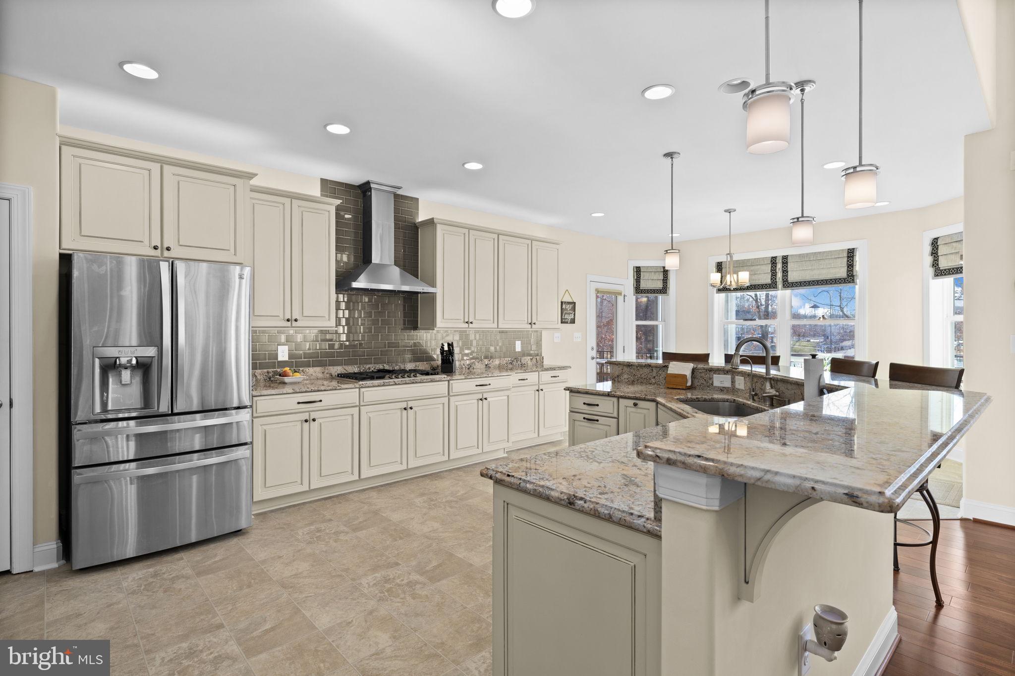 NOAH'S LANDING - Residential