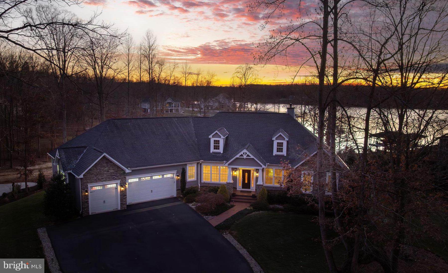 NOAH'S LANDING - Residential