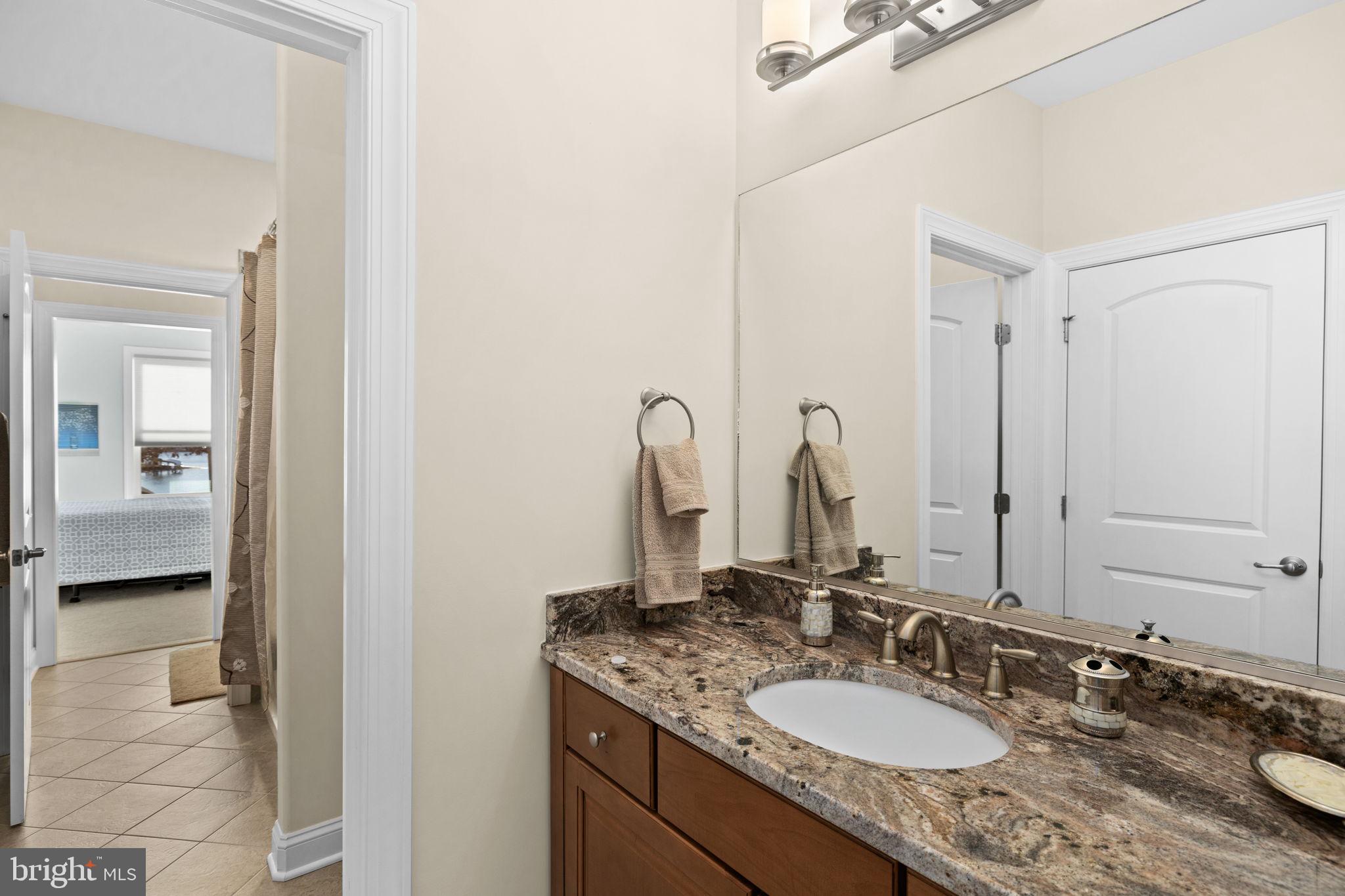 NOAH'S LANDING - Residential