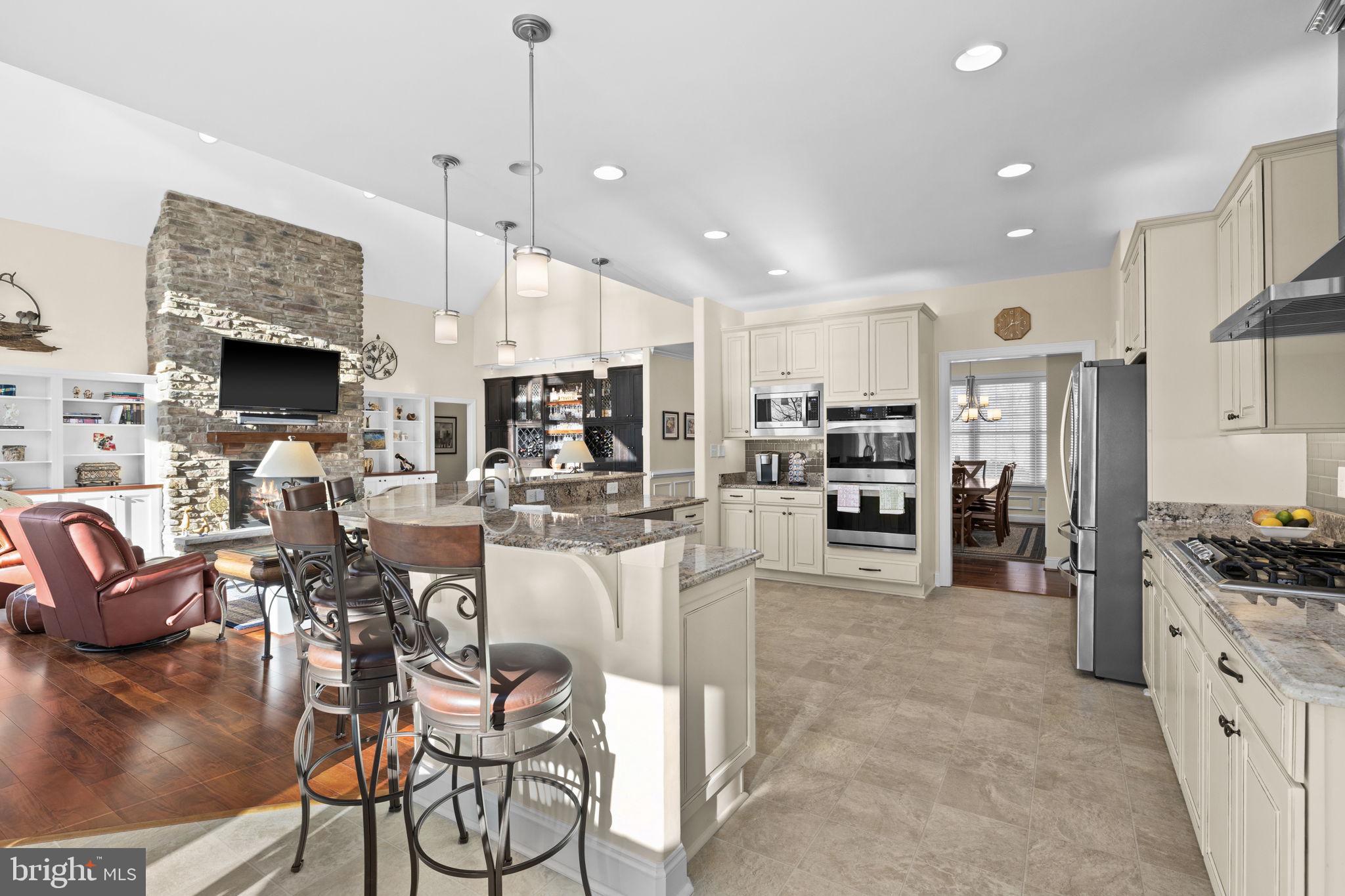 NOAH'S LANDING - Residential