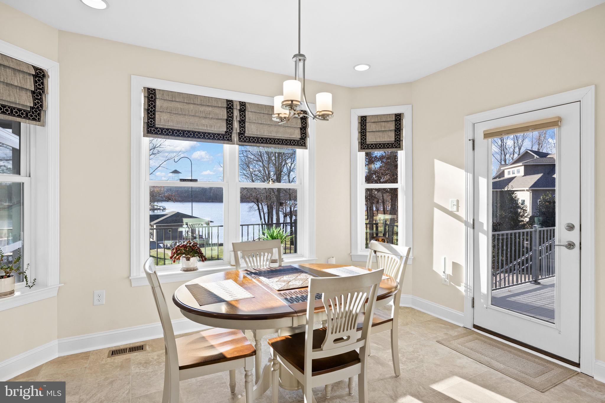 NOAH'S LANDING - Residential