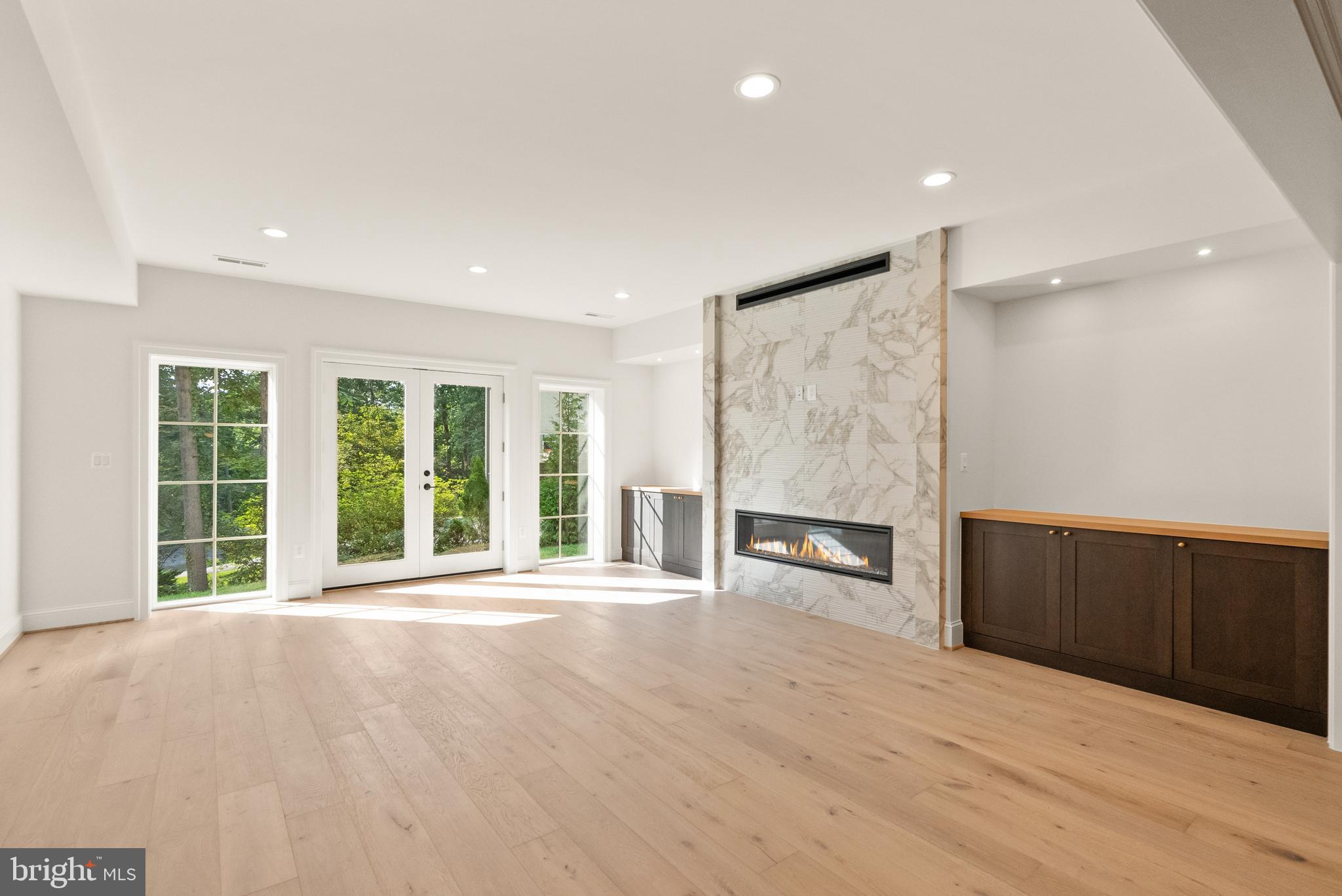 CHESTERBROOK WOODS - Residential