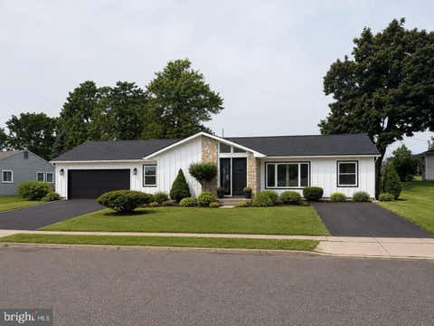 Photo of 521 Parkway Drive, FAIRLESS HILLS, PA 19030 (MLS # PABU2129610)