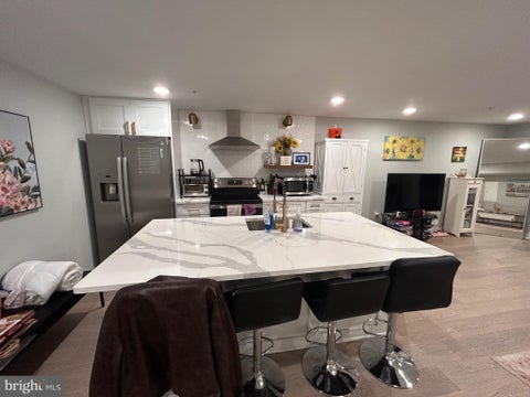 Condo For Rent - 5830 Henry Ave<br/> PHILADELPHIA, PA 19128