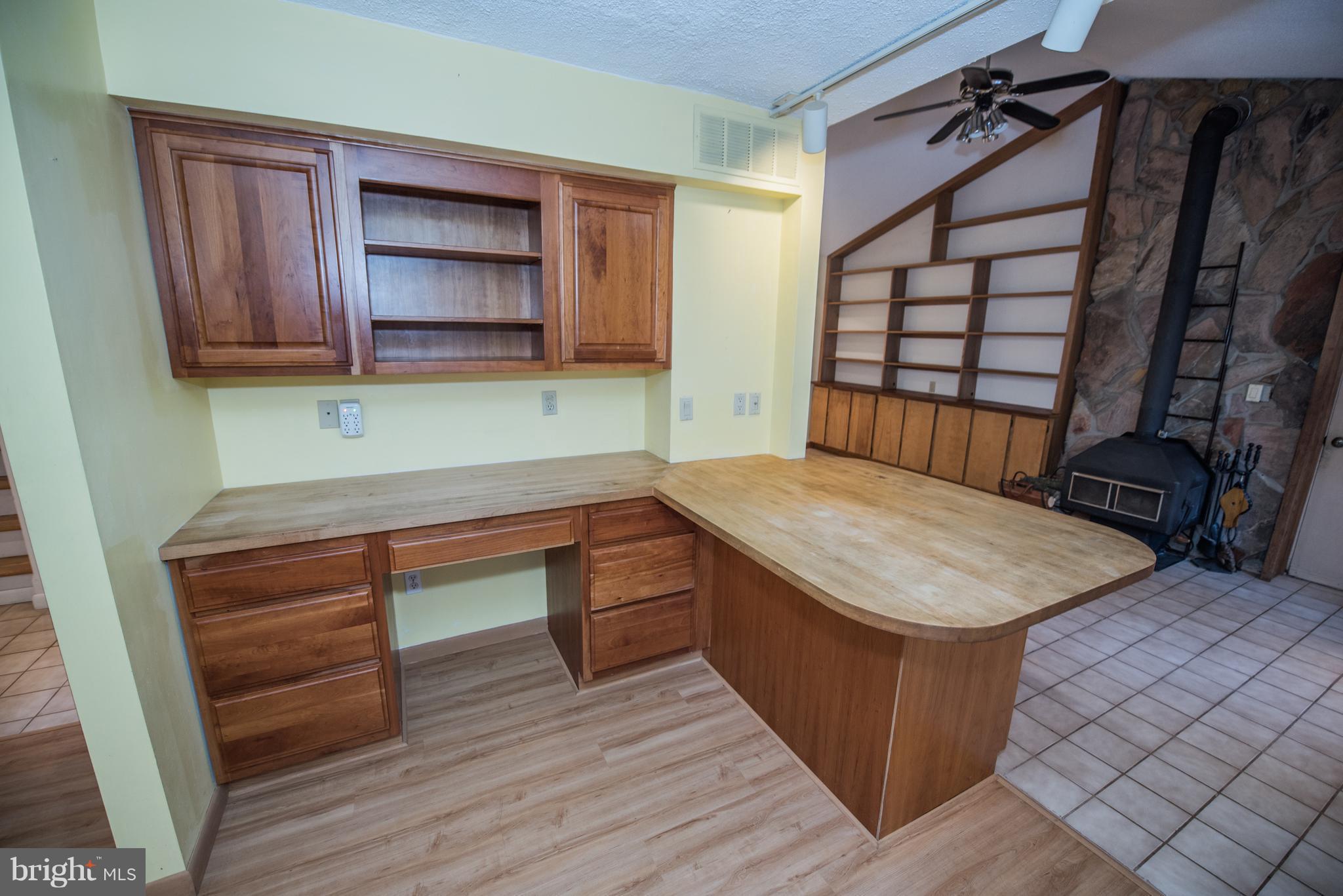 WILLOWDALE - Residential