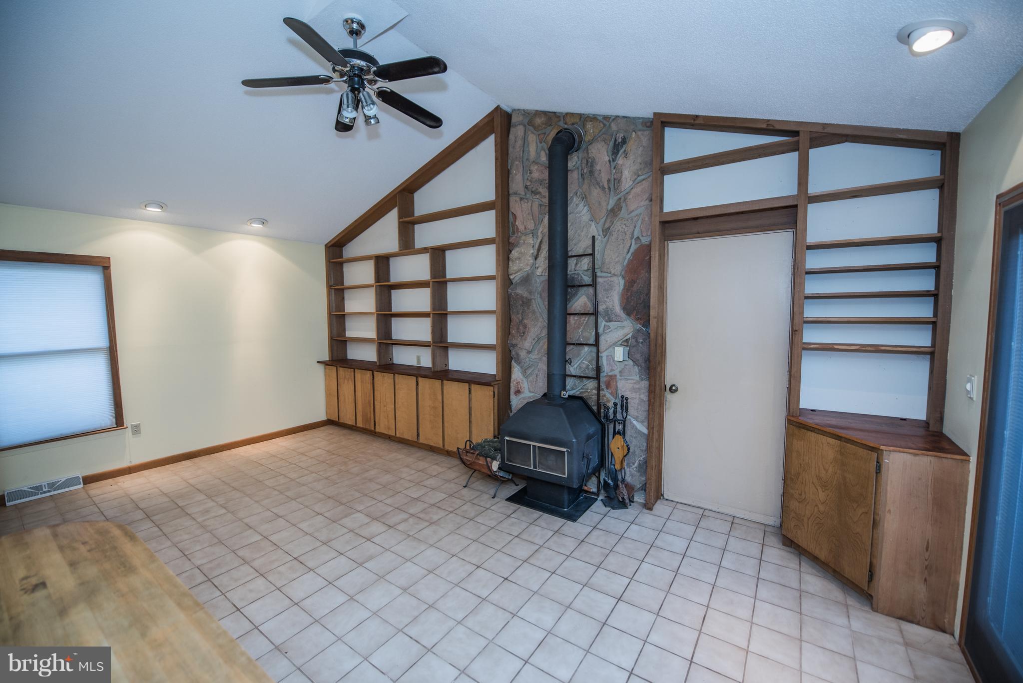 WILLOWDALE - Residential