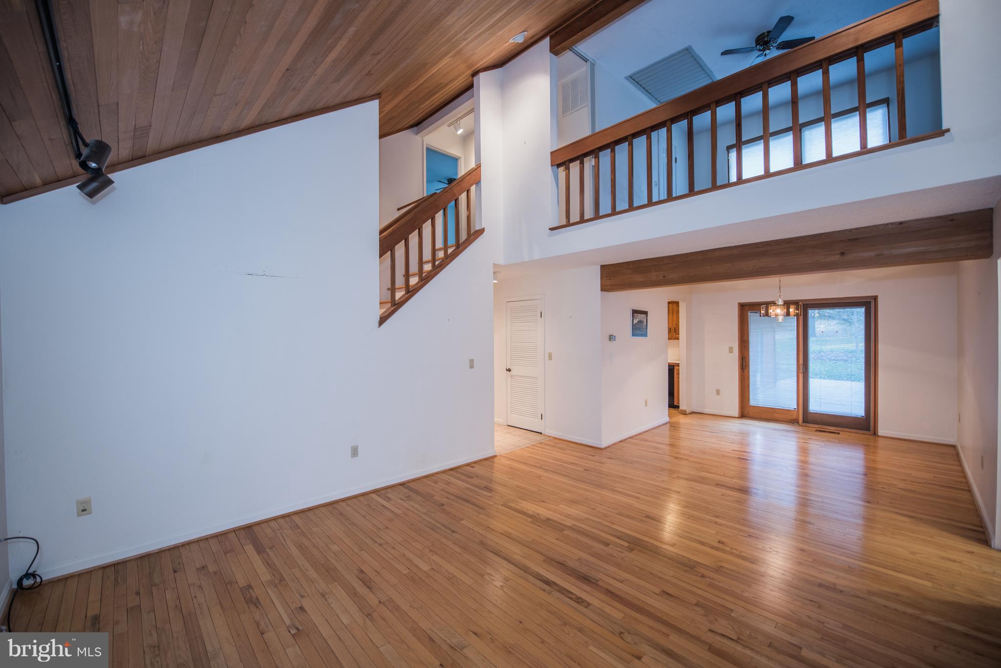 WILLOWDALE - Residential