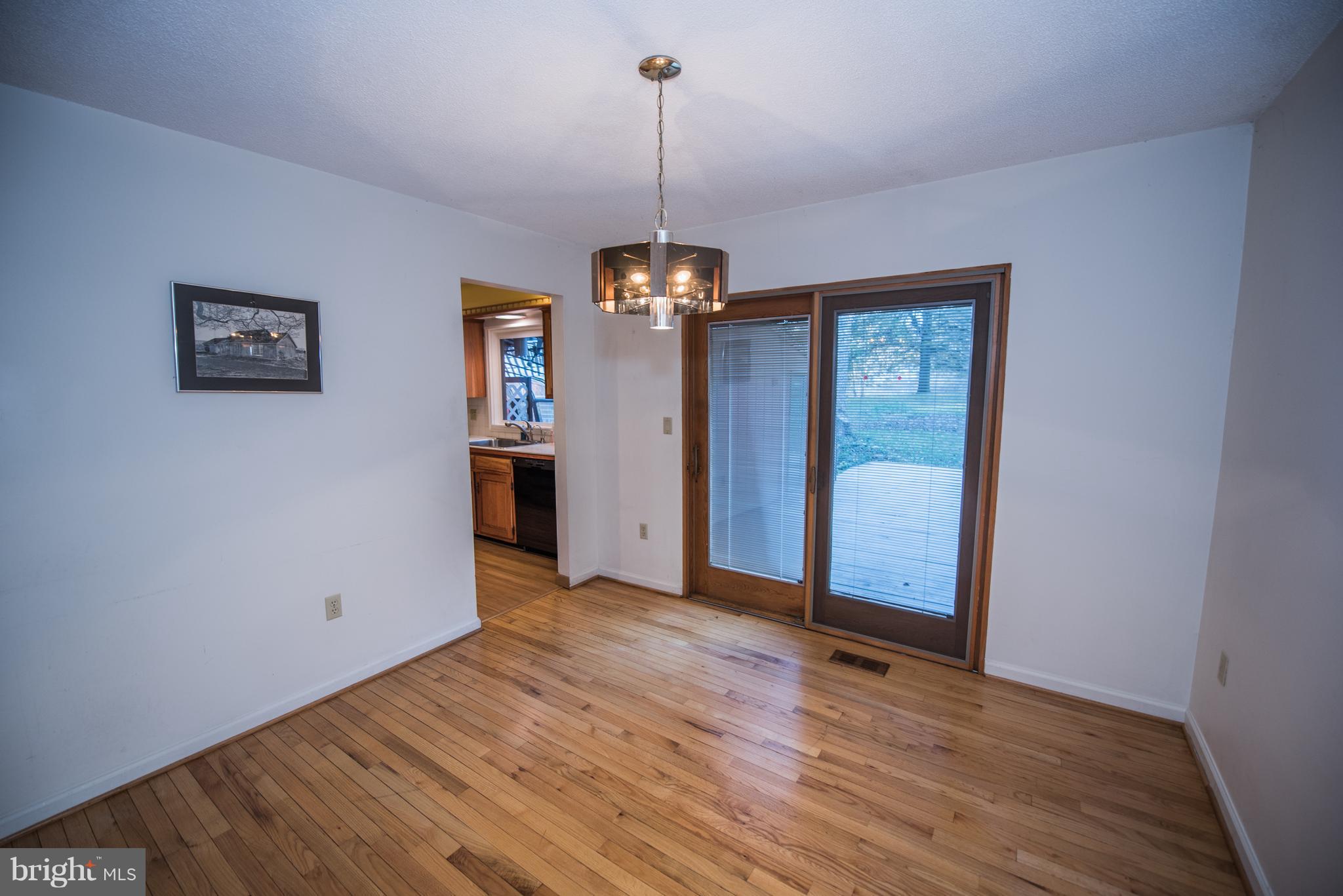 WILLOWDALE - Residential