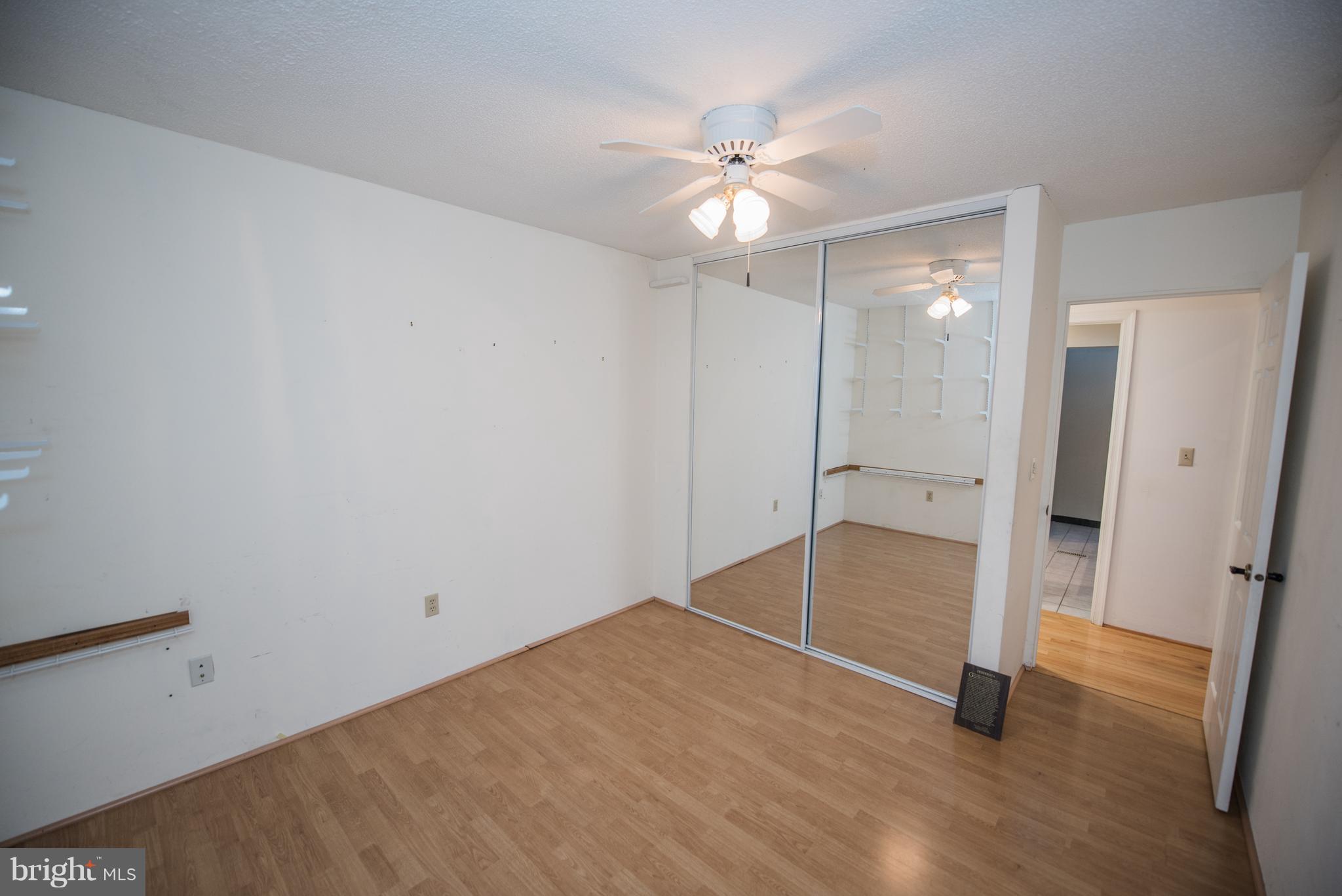 WILLOWDALE - Residential