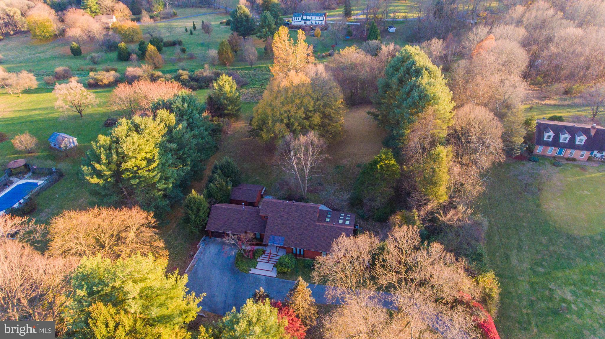 WILLOWDALE - Residential