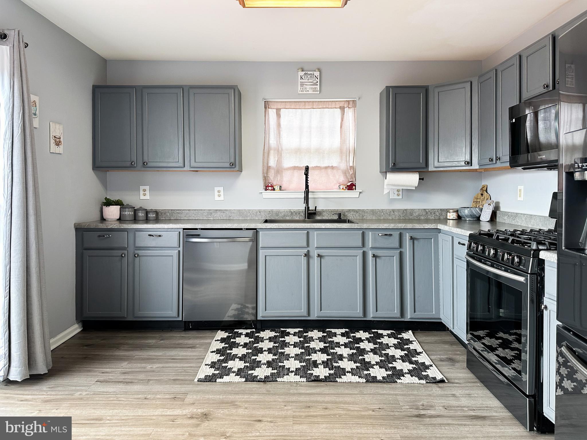 WATERFORD GREENE - Residential