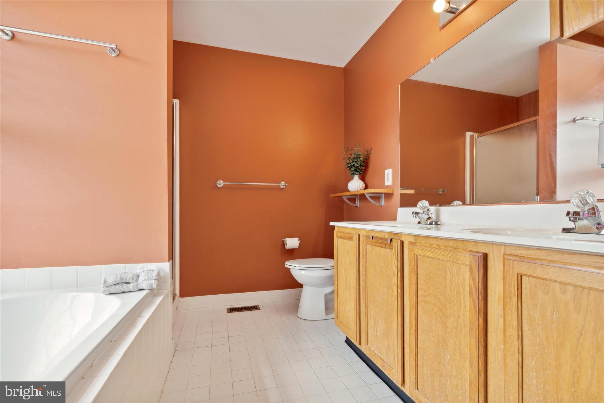 WATERFORD GREENE - Residential