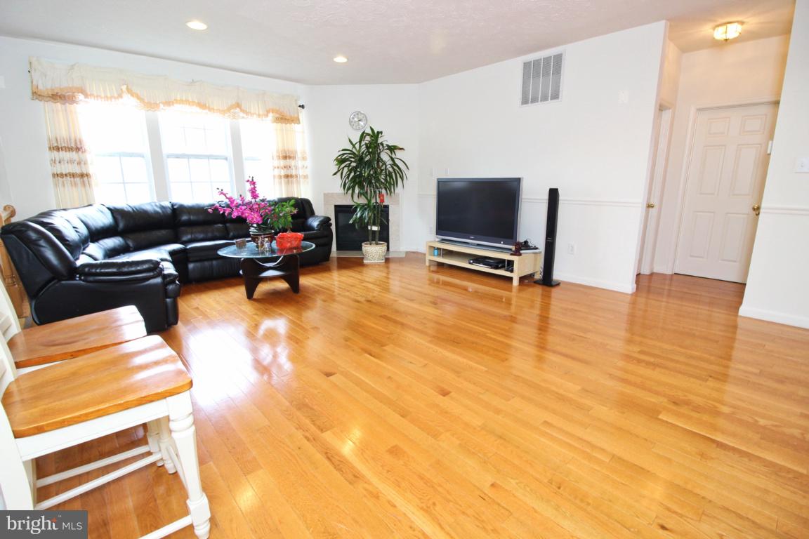 ECKER'S HOLLOW - Residential