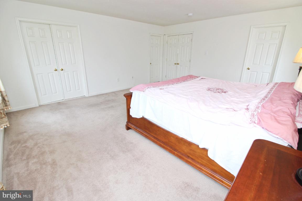 ECKER'S HOLLOW - Residential