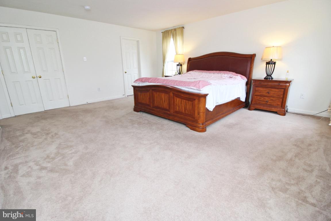 ECKER'S HOLLOW - Residential