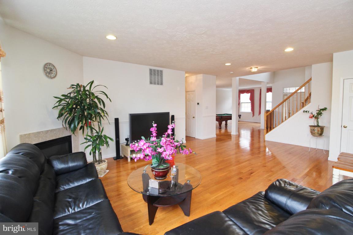 ECKER'S HOLLOW - Residential