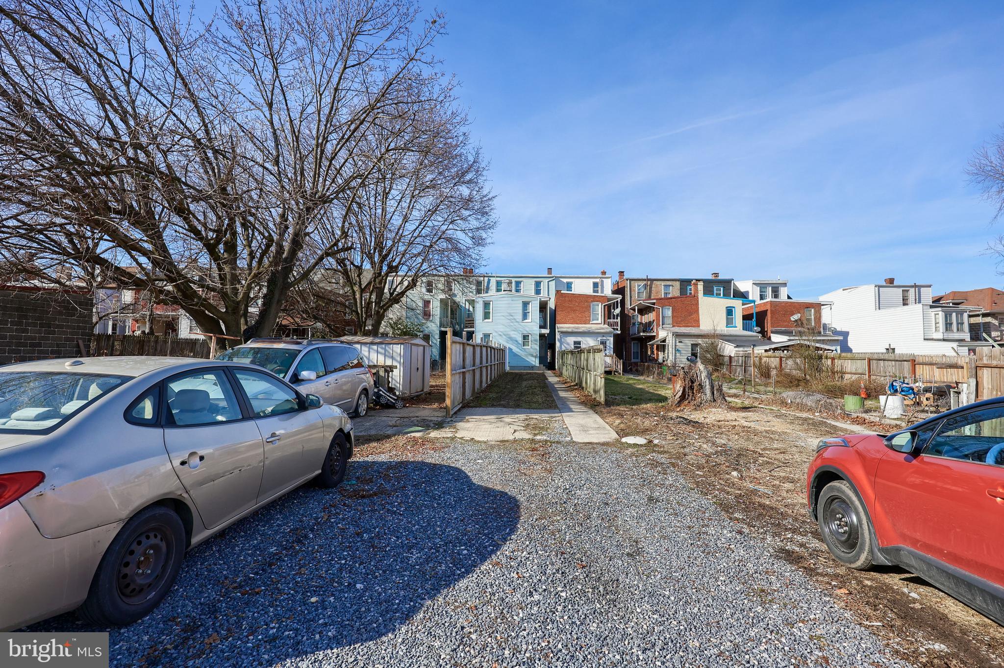 WEST END - Residential