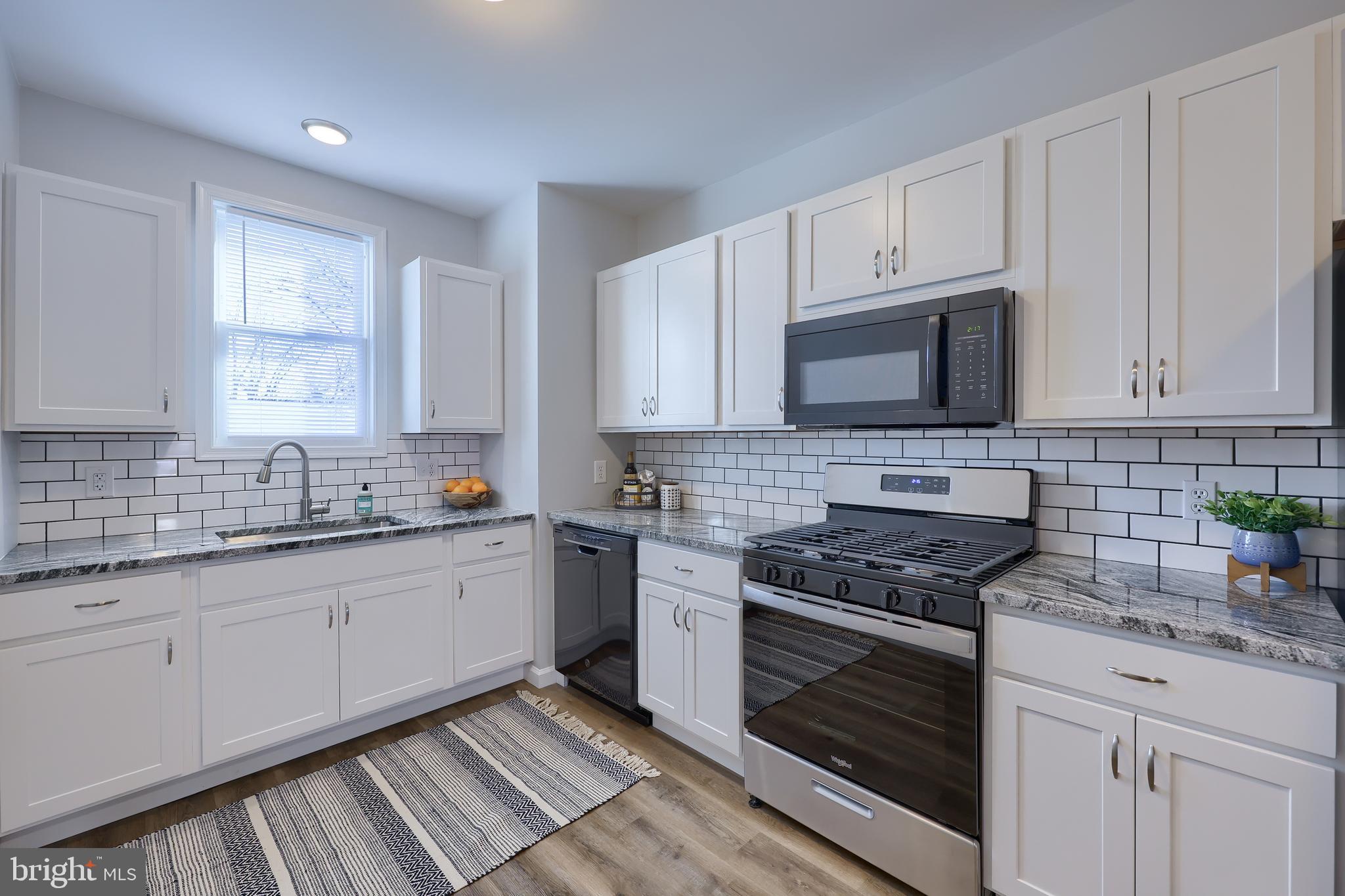 WEST END - Residential