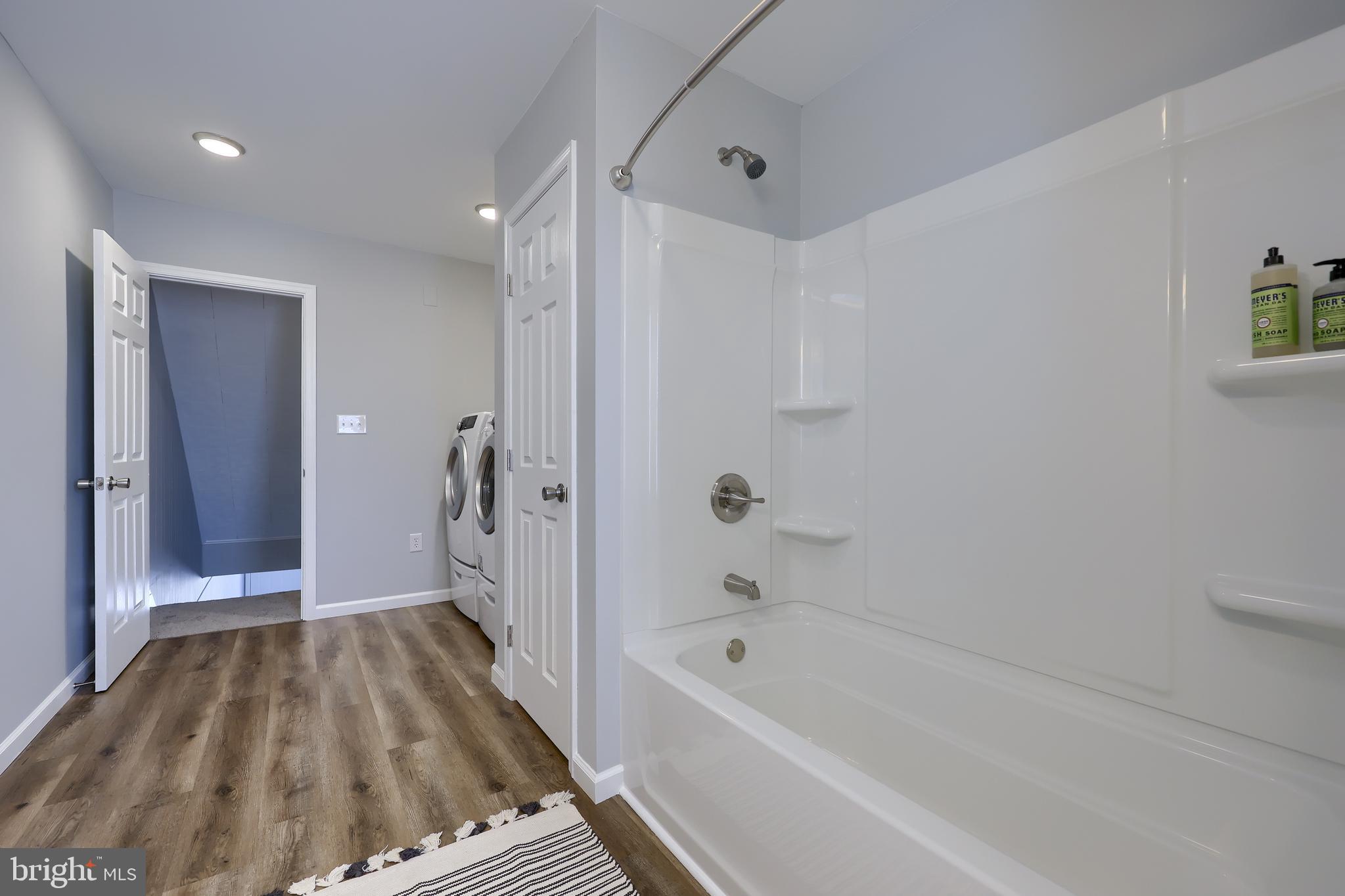 WEST END - Residential