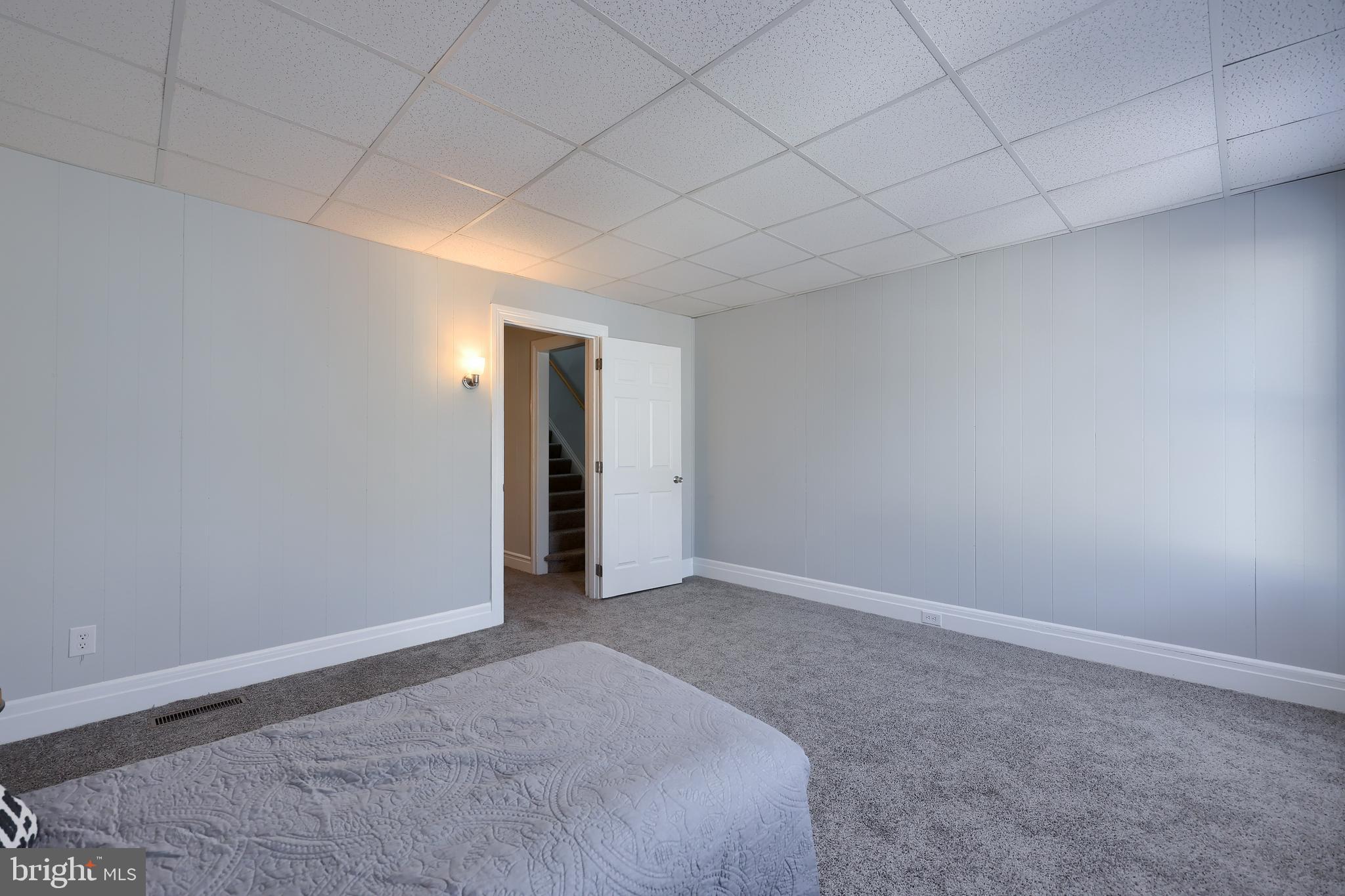 WEST END - Residential