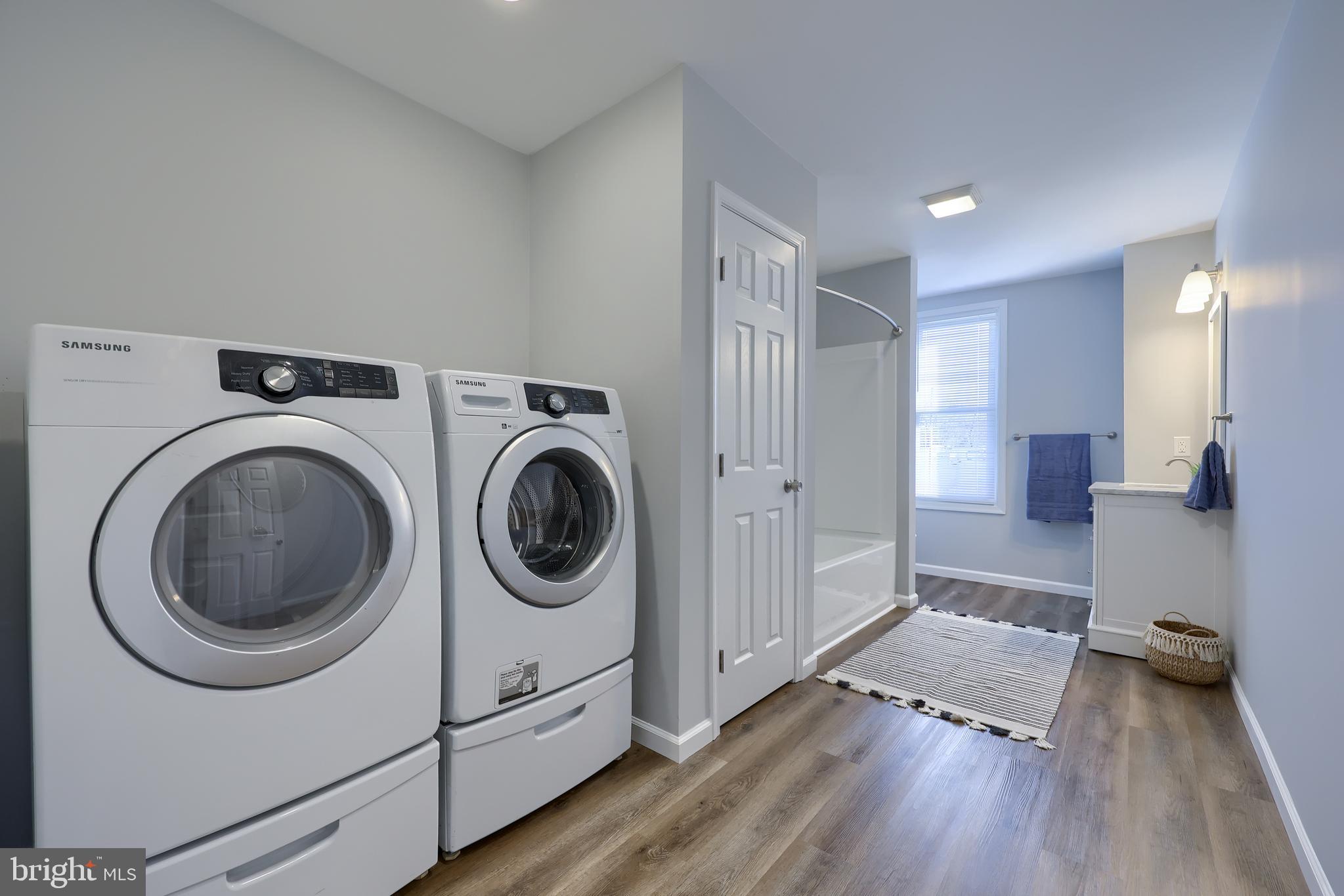 WEST END - Residential
