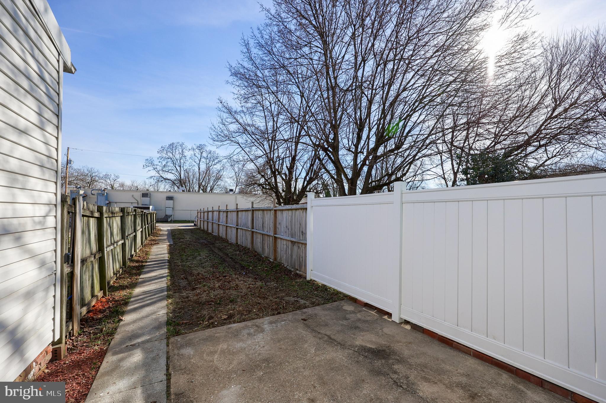 WEST END - Residential