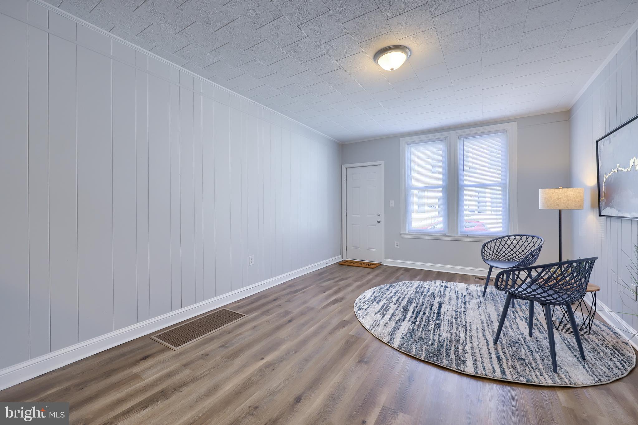 WEST END - Residential