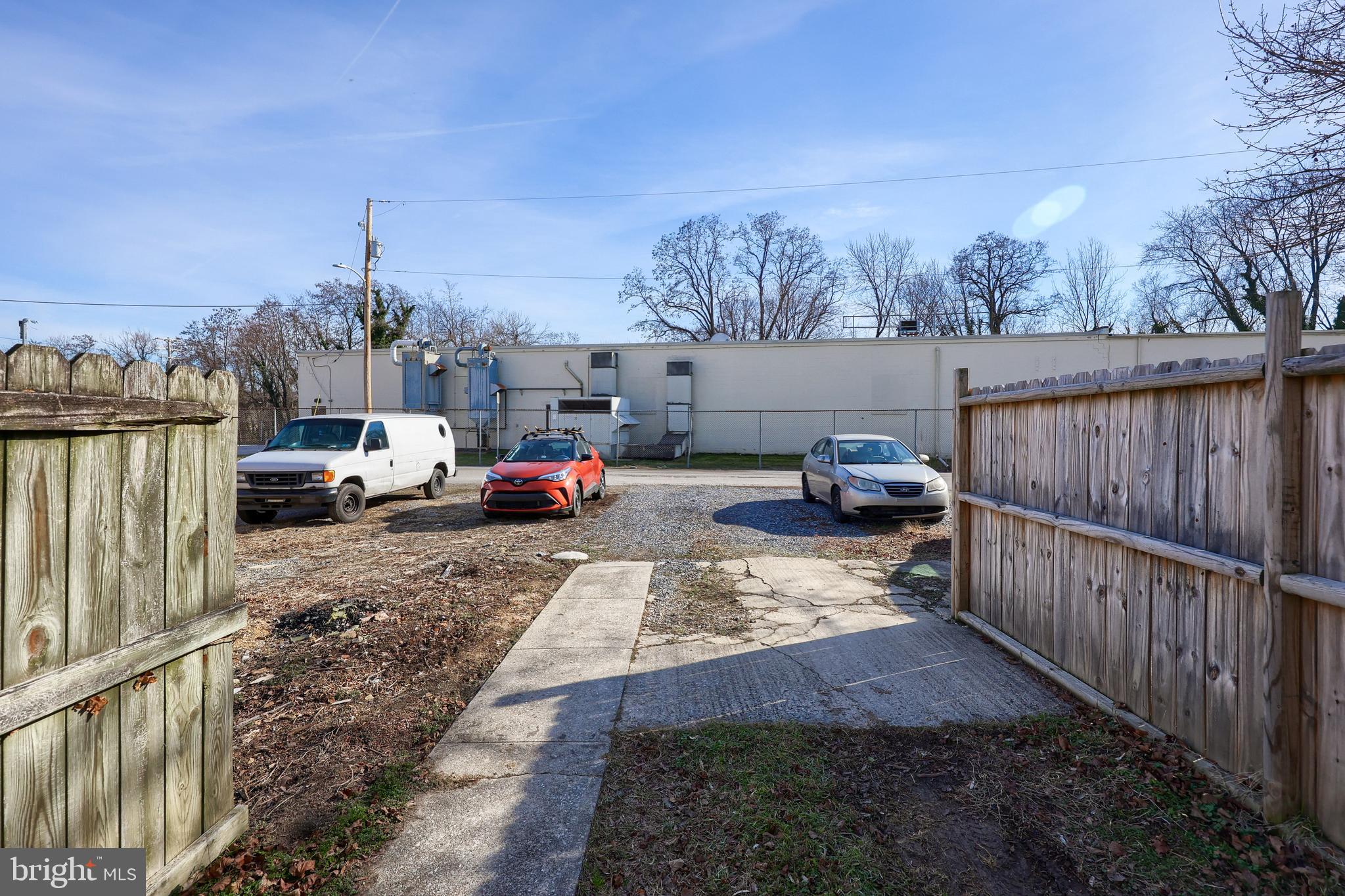 WEST END - Residential