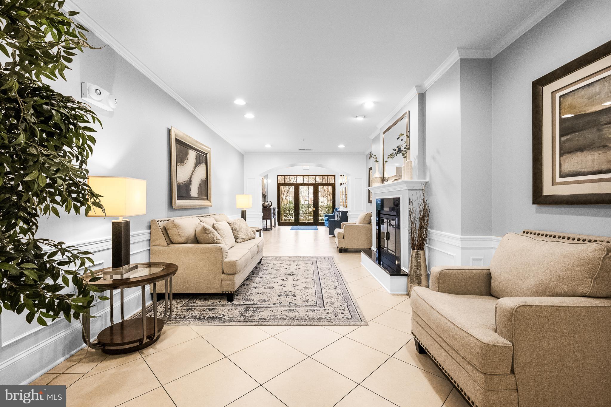 24701 BYRNE MEADOW SQUARE 413