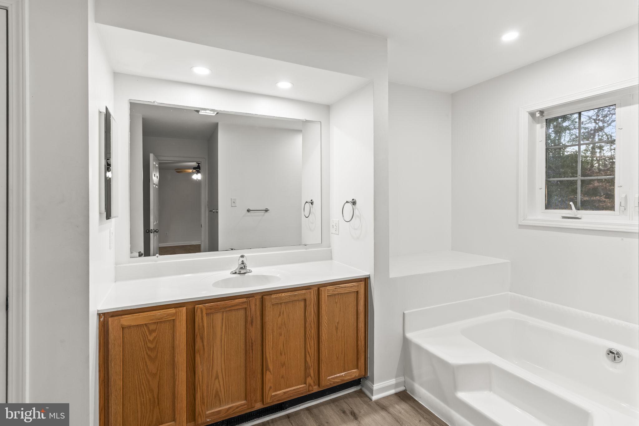 CHESAPEAKE RANCH ESTATES - Residential Lease