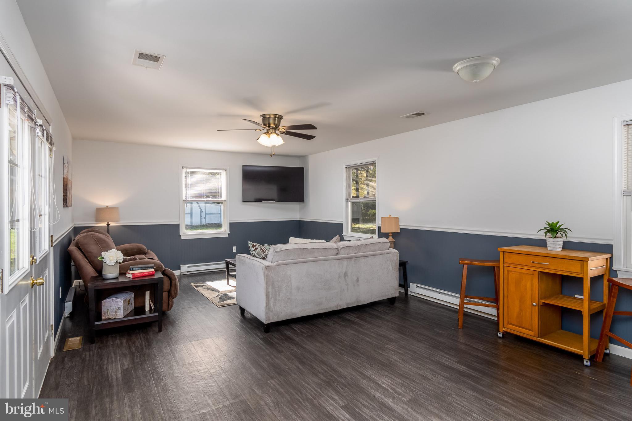 CHESTER RIVER BEACH - Residential