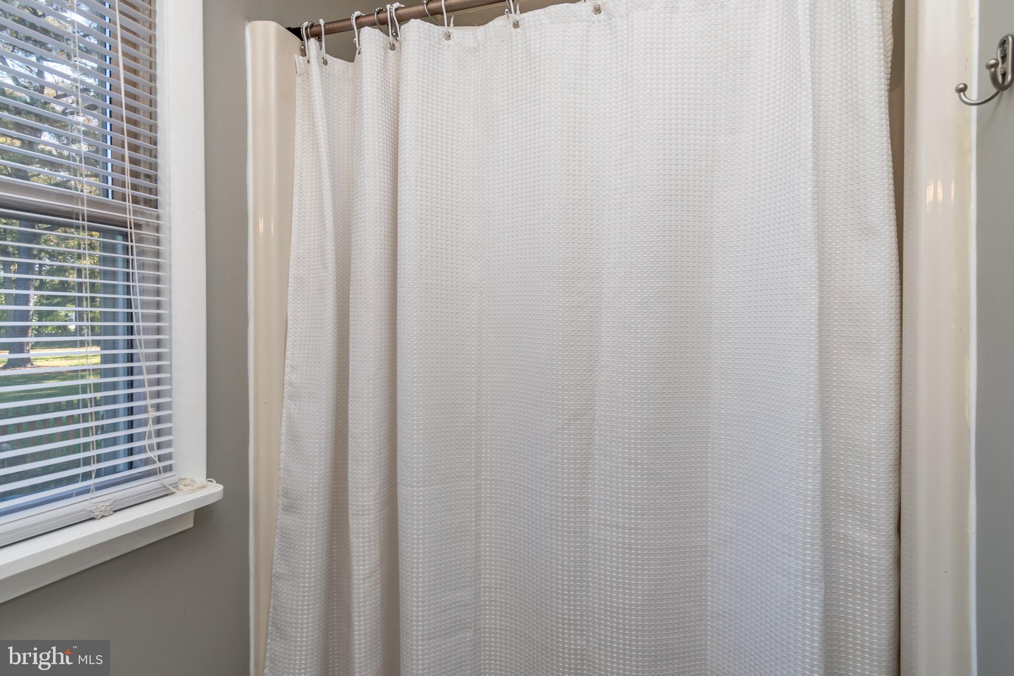 CHESTER RIVER BEACH - Residential