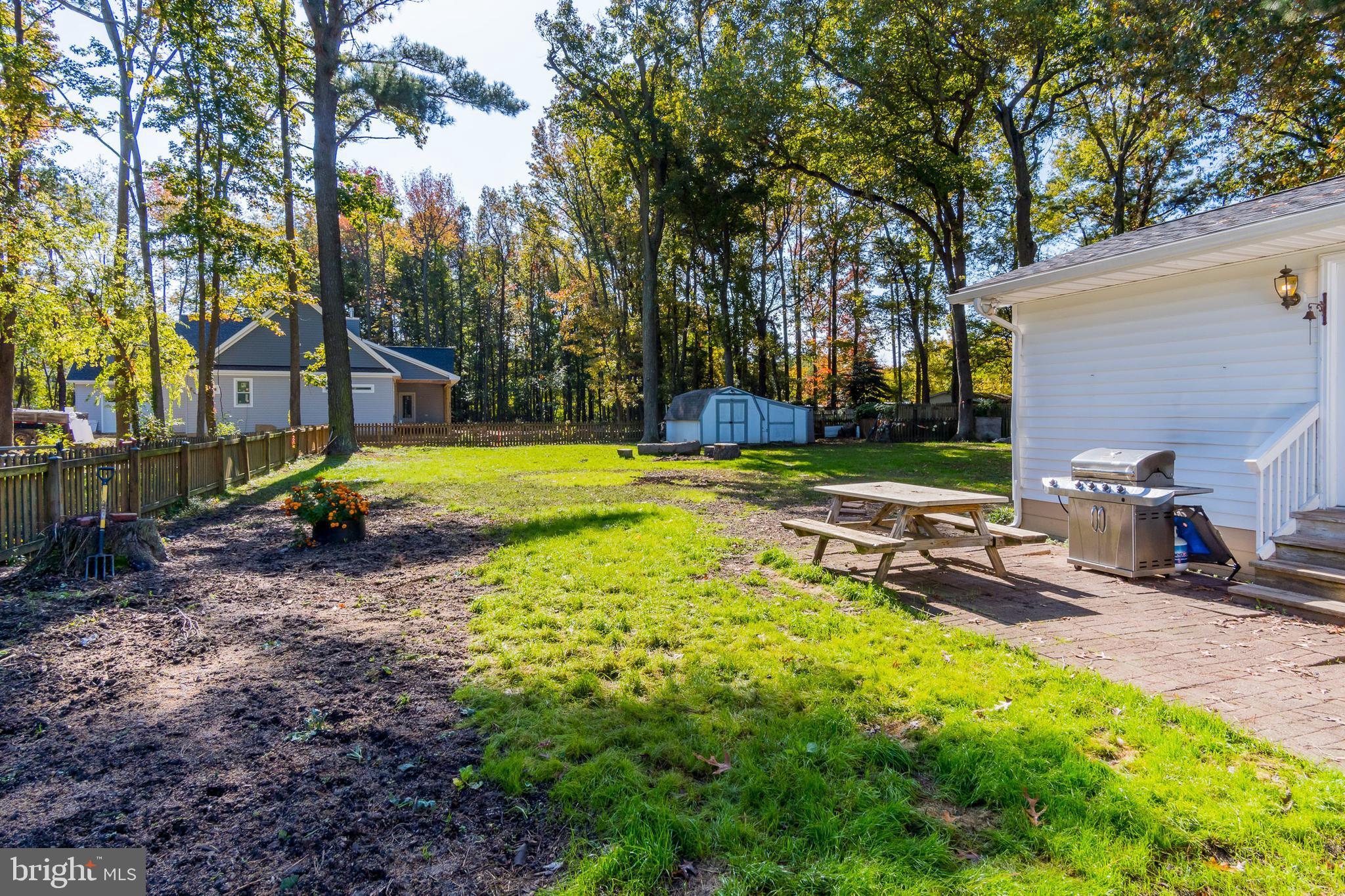 CHESTER RIVER BEACH - Residential