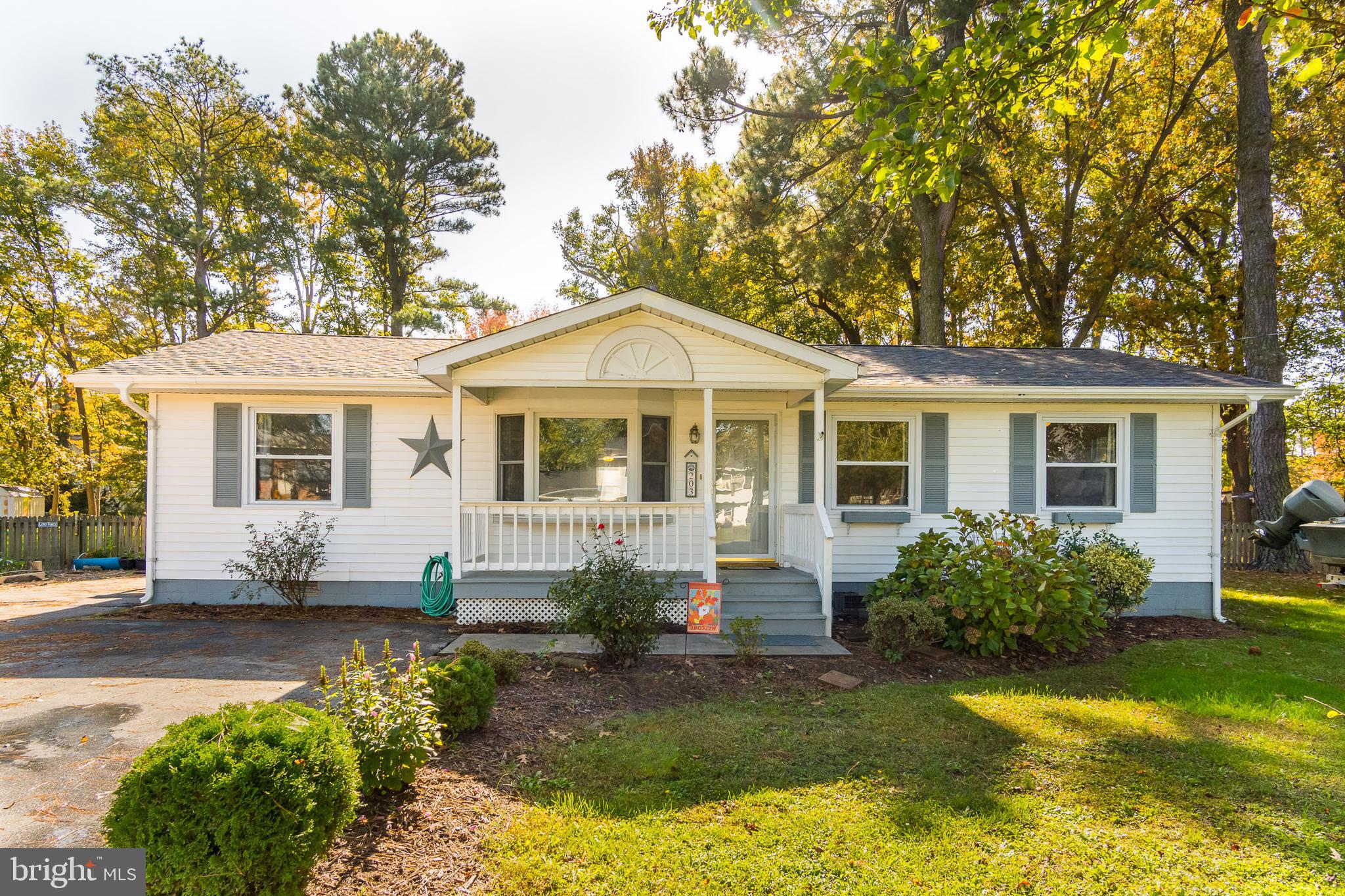 CHESTER RIVER BEACH - Residential
